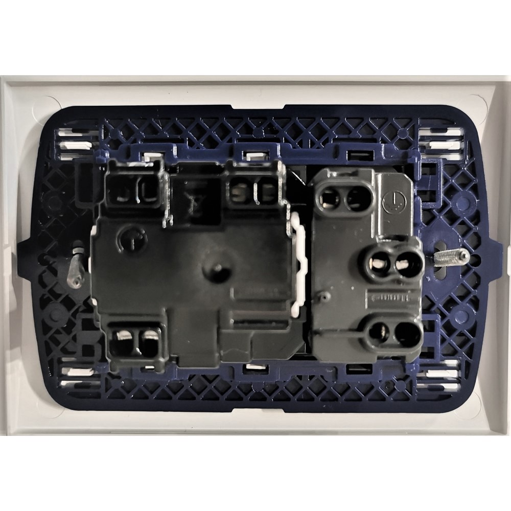 SUPORT 3P BTICINO LIVING LIGHT LN4703